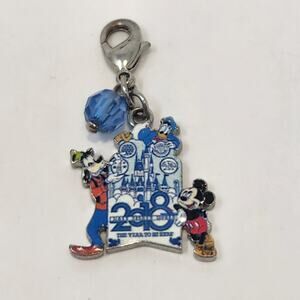 Walt Disney World 2018 Dangle Clip Charm Mickey Mouse Goofy Donald Duck Castle